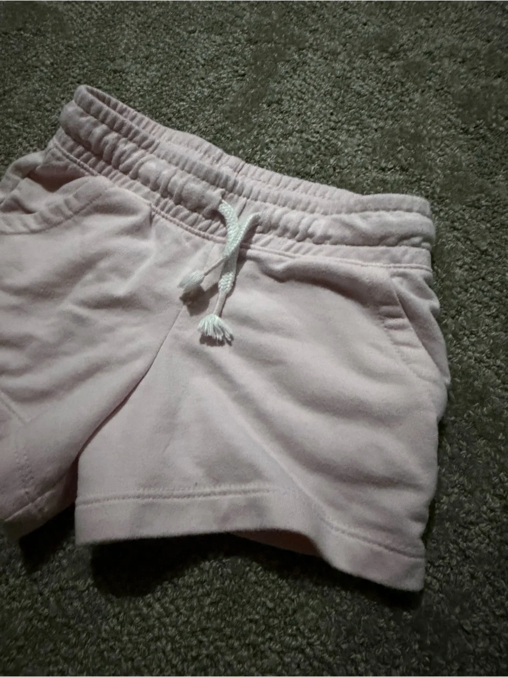 Cat‎ & Jack girls 5T shorts in pale pink sweatpants type material soft